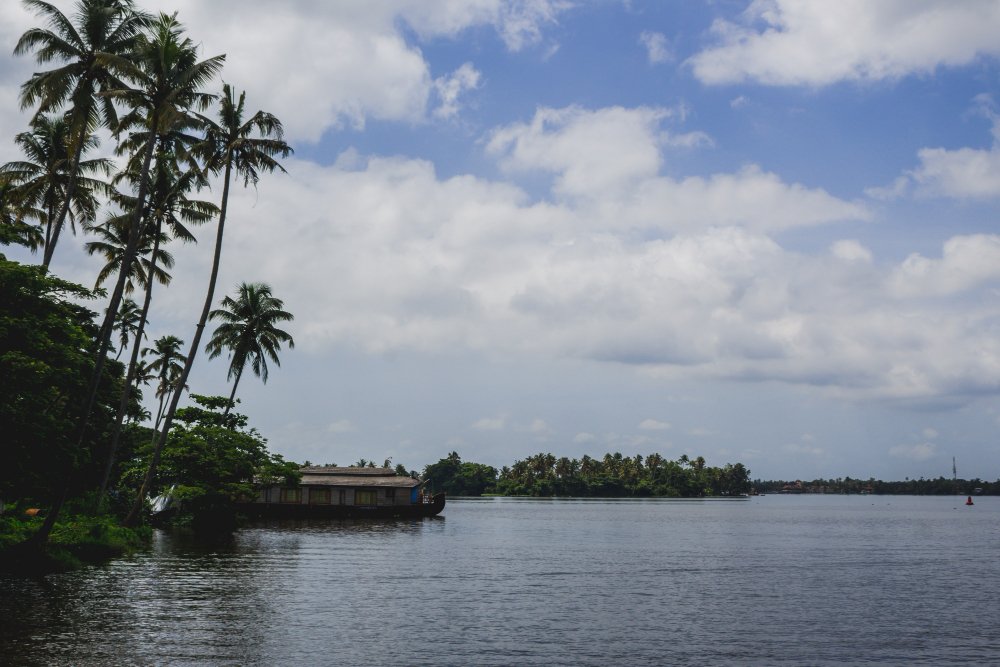 KERALA TOURISM – GOD’S OWN COUNTRY - photo